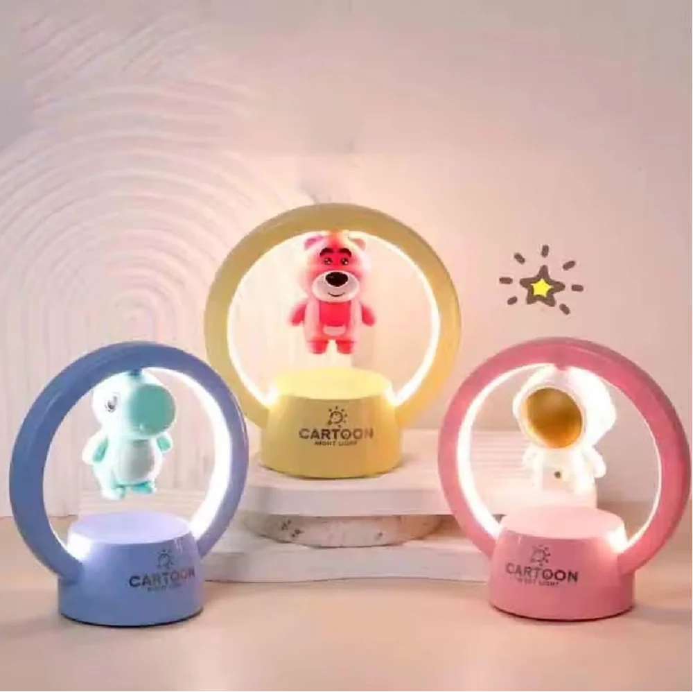 ASTRONAUT NIGHT LAMP WITH MAGNETIC FLOATING EFFECT